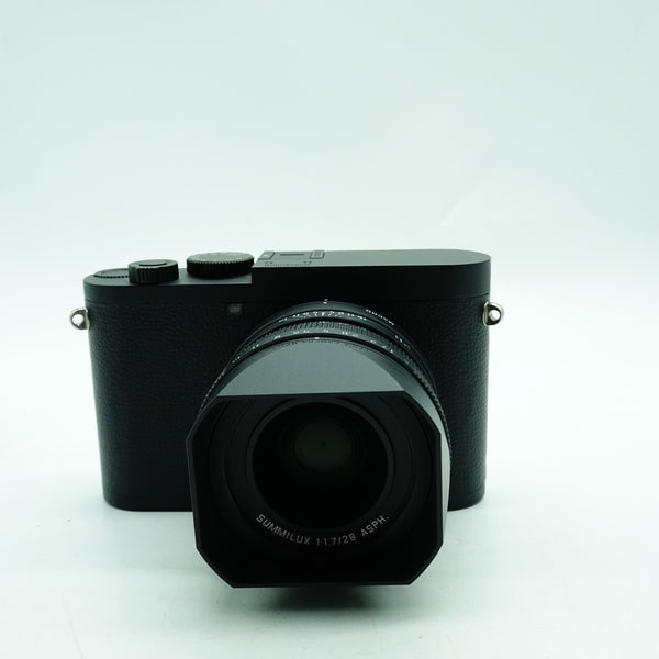Pre-Owned Leica Q2 Monochrom w/Box & all Accessories 5608644