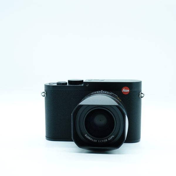 Leica Q (Typ 116) Black Digital Compact Camera w/box & accs Second Hand