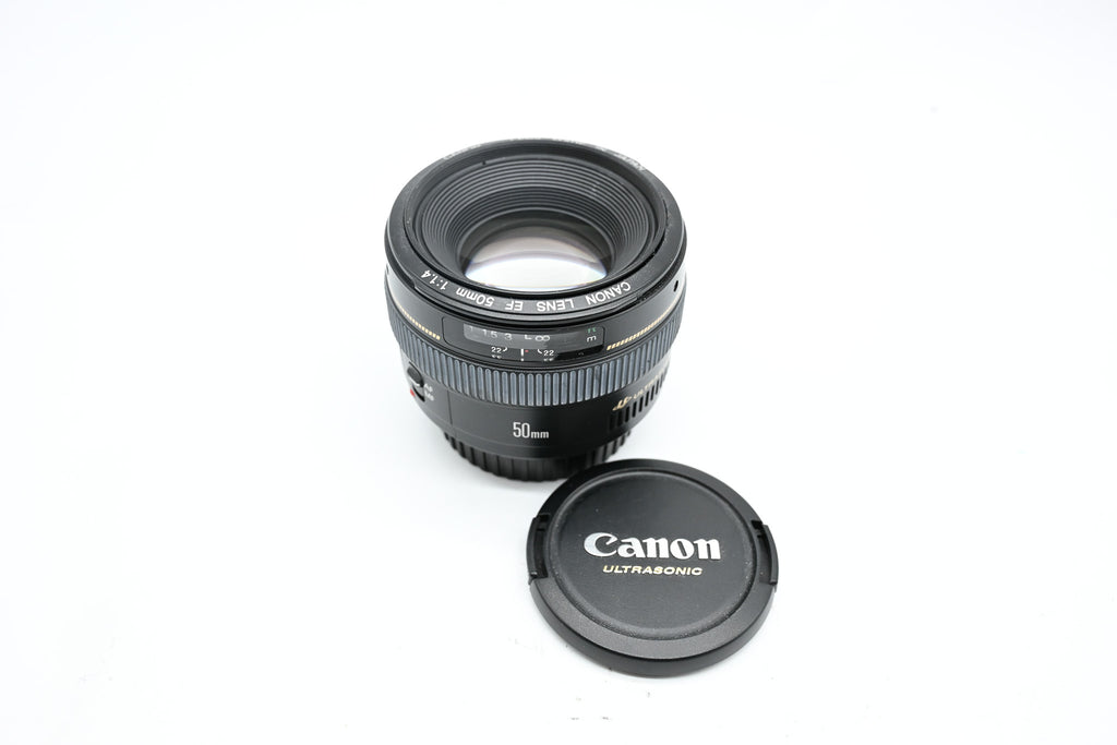 Pre Owned Canon EF 50mm f1.4 USM, W/Caps SN: 34905813