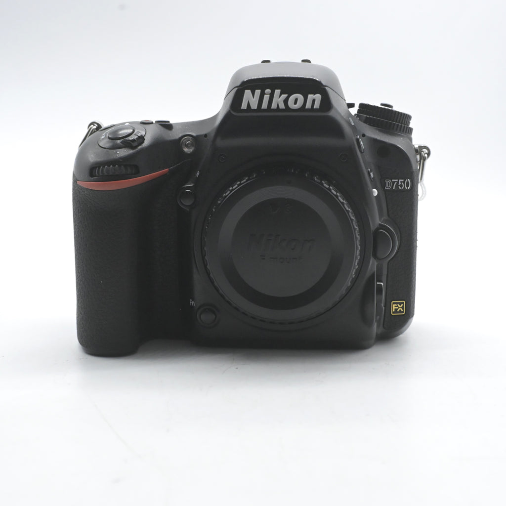 Pre Owned Nikon D750 Digital SLR W/ Batt, Chrg, Strap, Man SN: 8701456