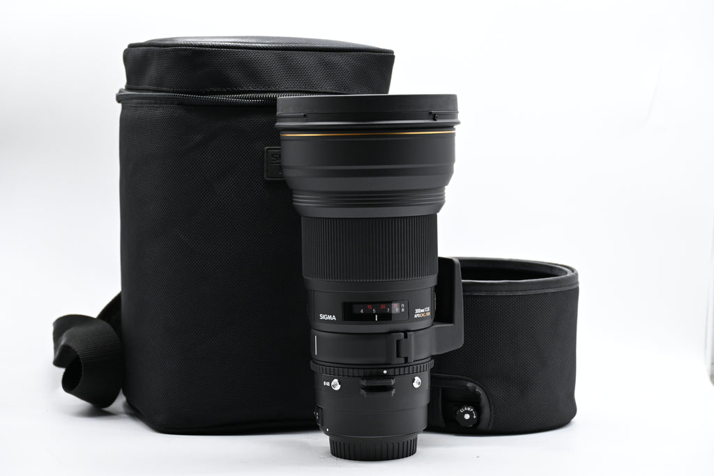 SIGMA EX 300MM F2.8 DG HSM LENS CANON Non-IS w/ hood, case, R/cap SN: 12322548(Second Hand)