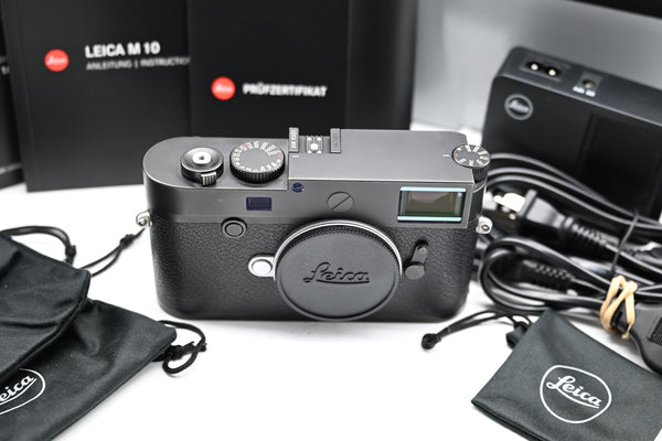 Leica M10 Black Boxed as new, Excellent Condition. SN: 4984487(Second Hand) Red Dot replaced with Black