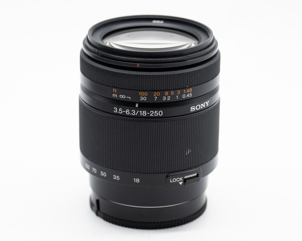 Pre Owned Sony SAL 18-250mm f3.5-6.3 DT SAM Lens W/ Caps SN: 1912988