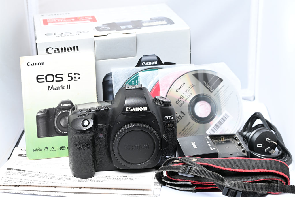 Pre-Owned Canon EOS 5D Mark II Digital SLR, with Box, Strap, Batt, charger S: 21043201592 Second Hand