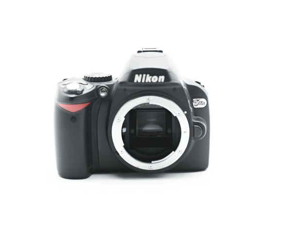 Pre-Owned Nikon D40x w/Manual & Battery Working