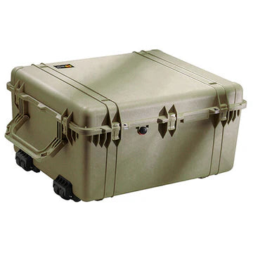 Pelican 1690 Transport Case with Foam - Green