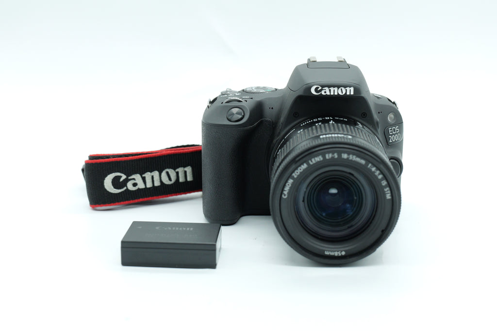 Pre-Owned Canon EOS 200D/18-55 IS Kit with Strap, Battery, Lens cap SN: 195072014822/7122014642 (Second Hand)