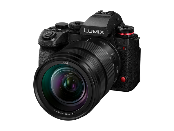 Panasonic Lumix S1IIE + Lumix S 24-105mm f/4 Lens