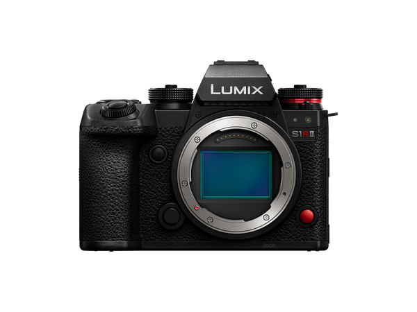 Panasonic LUMIX S1RII + Lumix S 24-105mm f/4 Lens