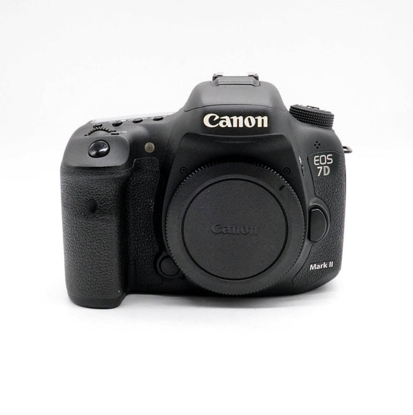 Pre-Owned Canon 7D MKII (125022000369) w/Strap & Charger