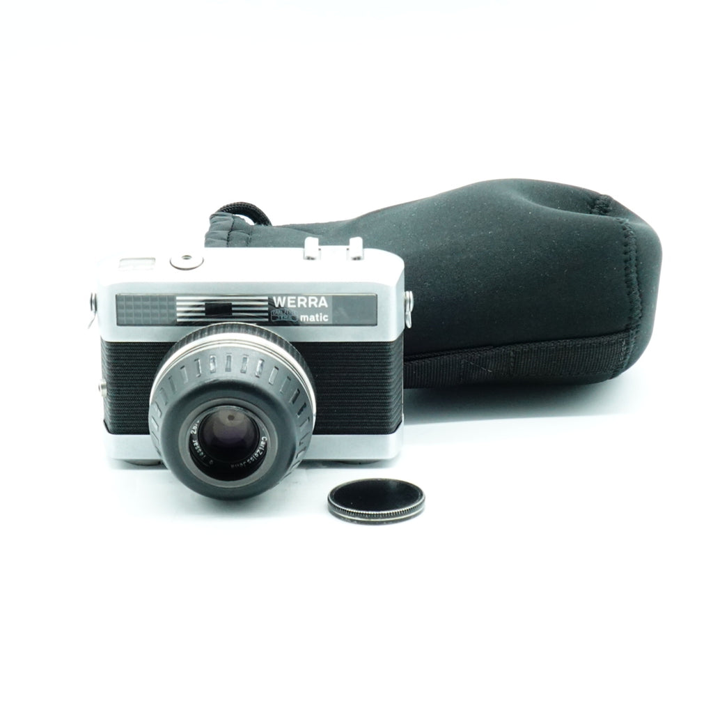 Pre-Owned Carl Zeiss Jena Werramatic Camera w/Hood Caps & Pouch