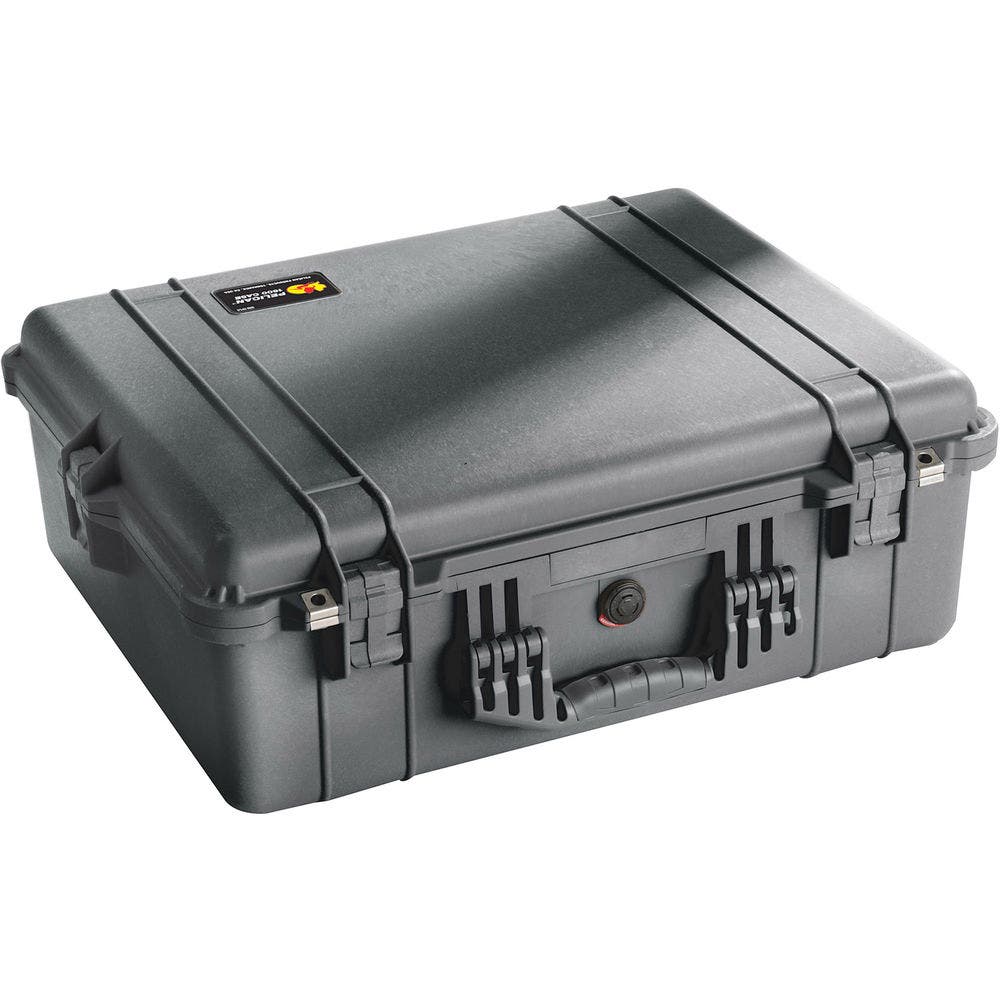 Pelican 1600 Case with Foam Set (Black)