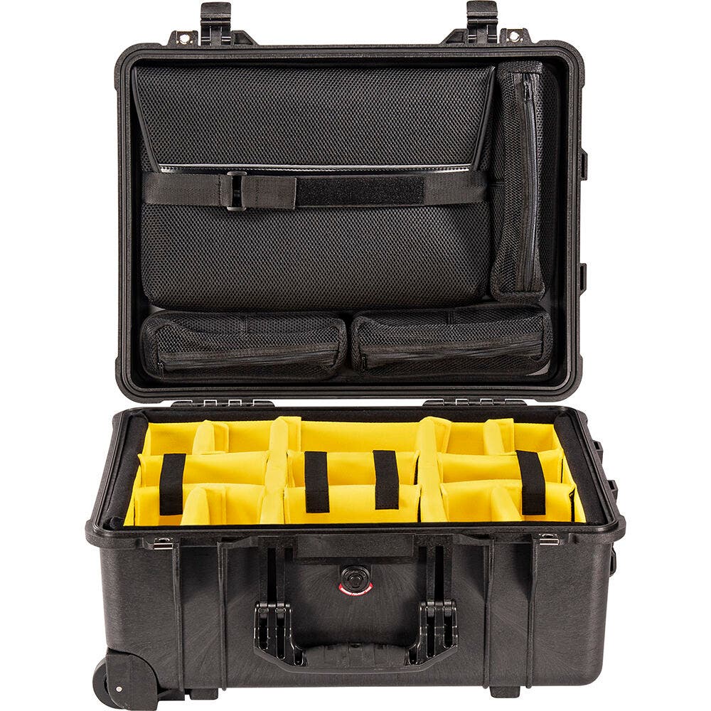 Pelican 1560SC Studio Case (Black/Black Dividers)